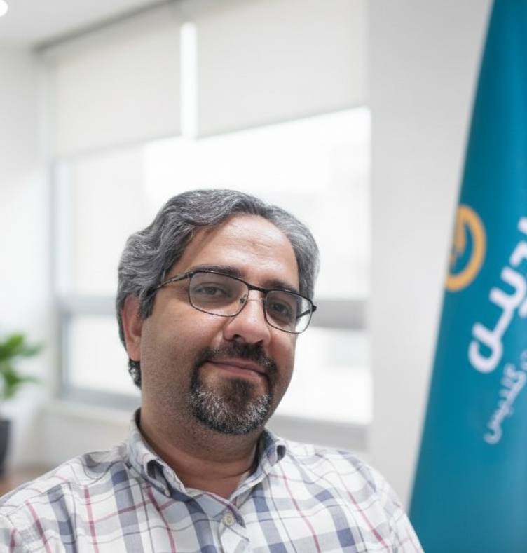 محسن حسنی